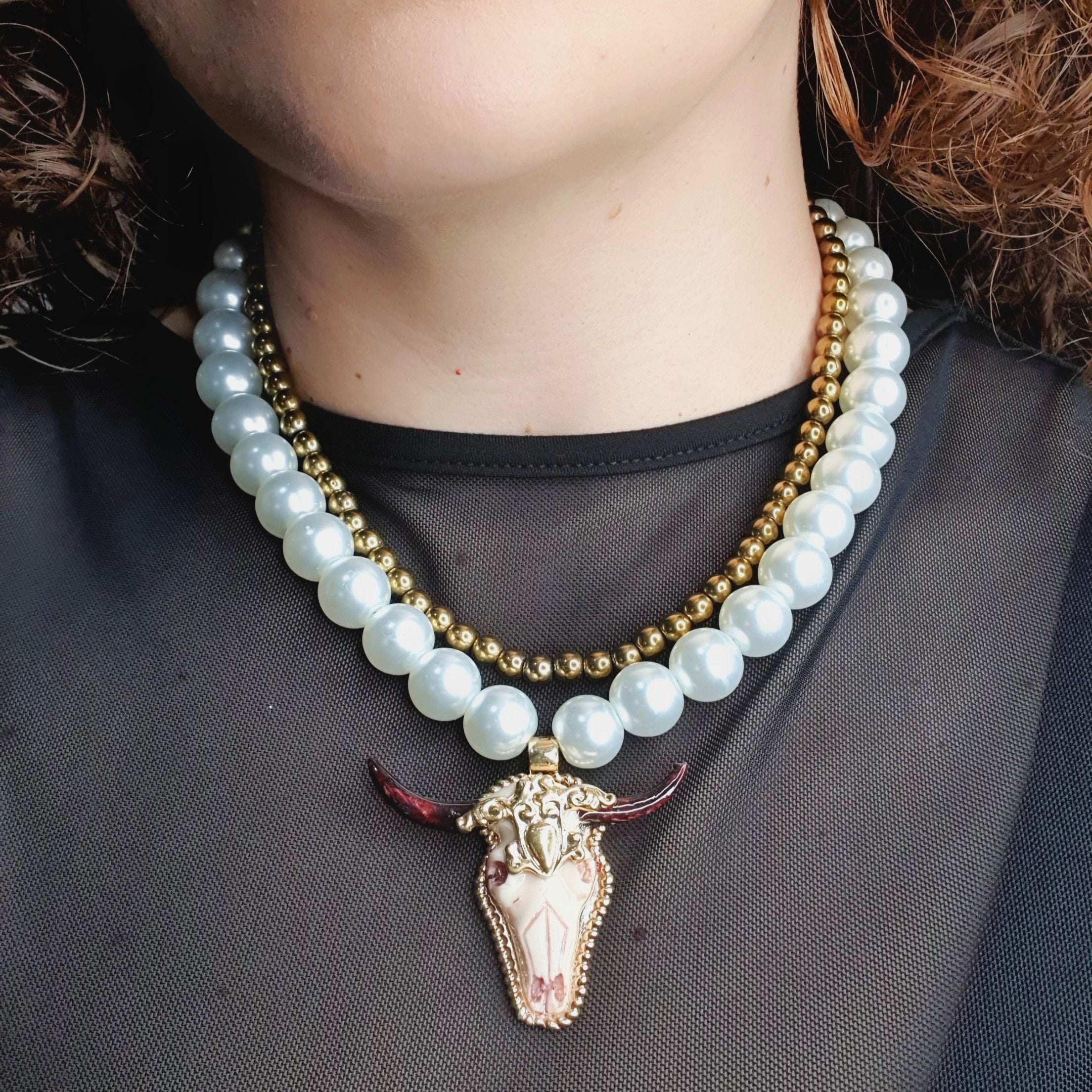COLLAR PERLA TORO