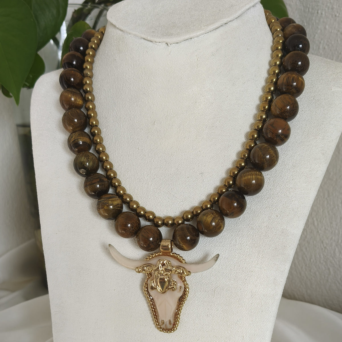 COLLAR  TORO OJO