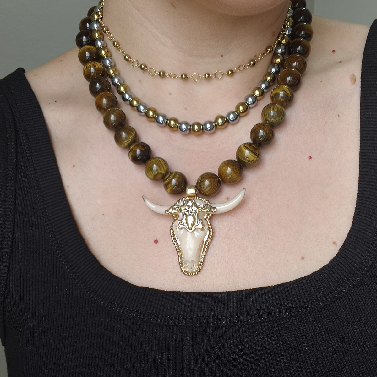 COLLAR  TORO OJO